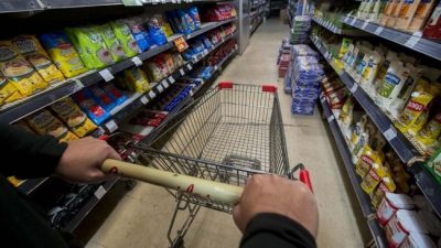 Gran cantidad de argentinos restringen sus gastos y pierden expectativas económicas