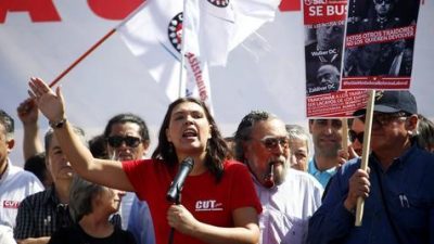 Reforma laboral de Piñera despertó iras de Central de Trabajadores
