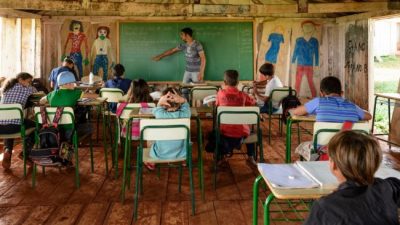 La cruzada ideológica de Bolsonaro golpea a la educación