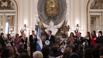 ¿Cuáles cloacas? Un informe del INDEC dejó en offside a Marcos Peña y a Macri
