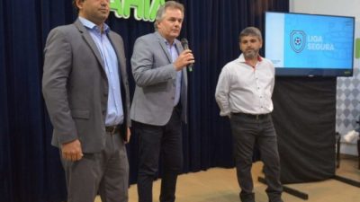 Intendente de Cambiemos otorga millonarios subsidios a grandes clubes y rechaza la ayuda a los barriales