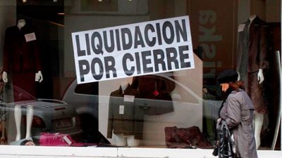 Las ventas minoristas siguen cayendo y ya suman casi un año y medio en rojo