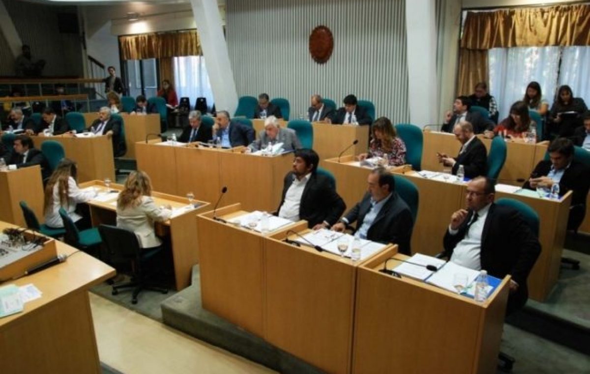 Santa Cruz adelantó las elecciones