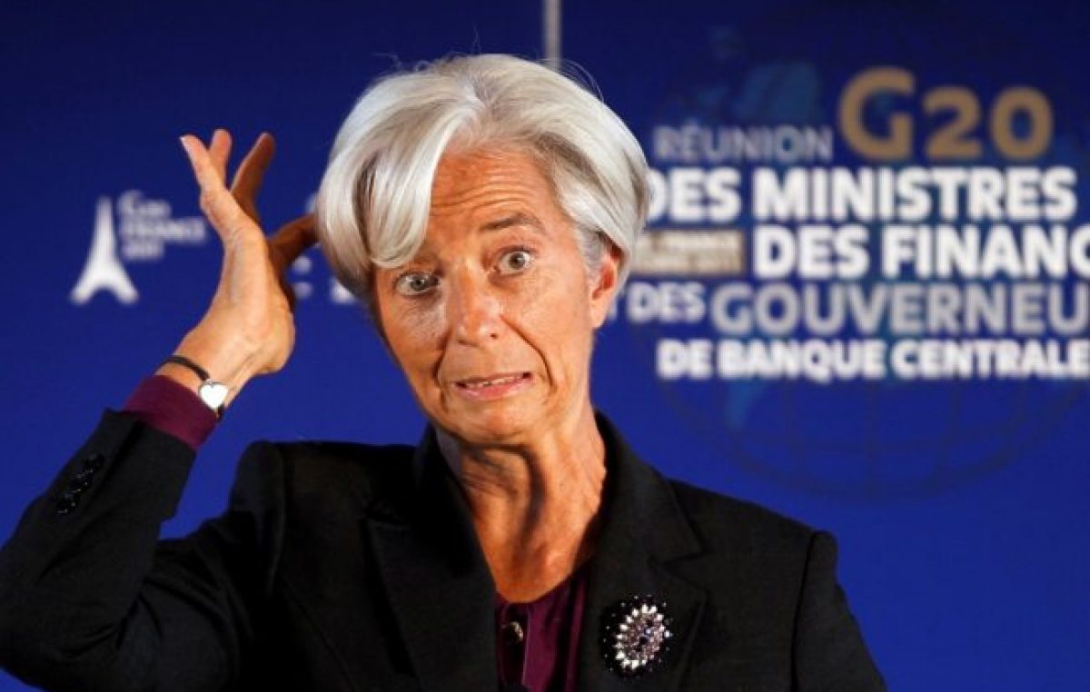 Un año en el Fondo: los salarios reales cayeron 11,8%