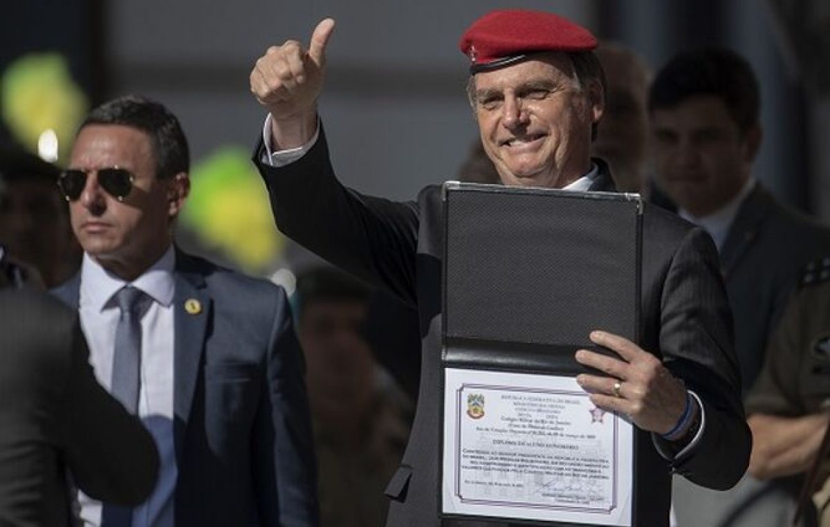 Por qué Bolsonaro hace peligrar la democracia