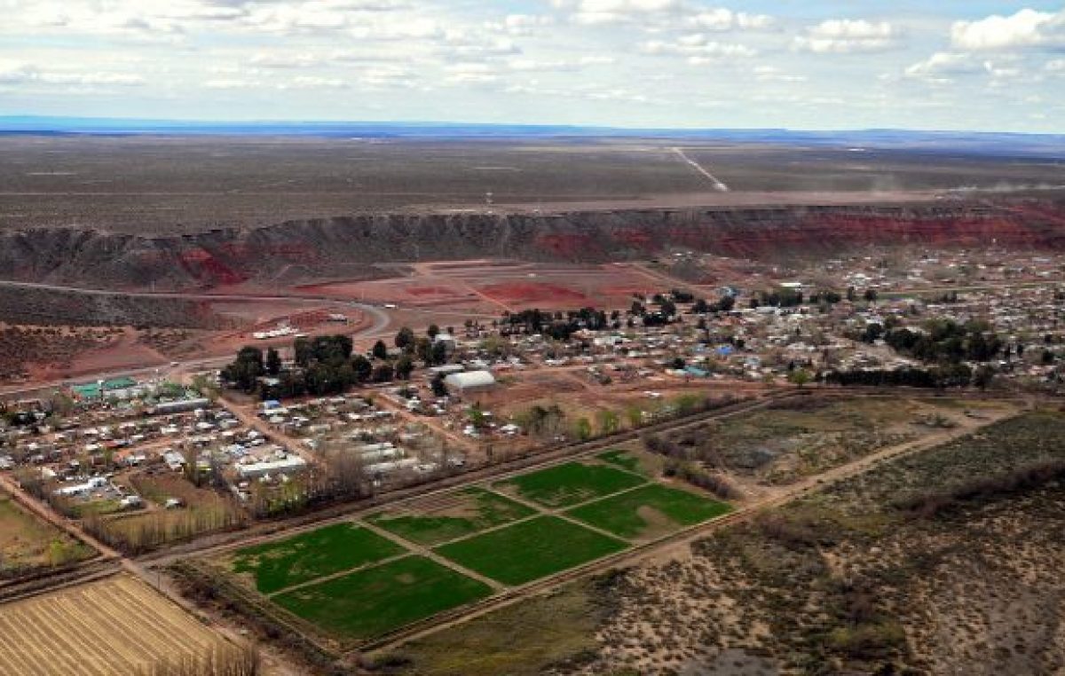 La ciudad de Vaca Muerta no puede pagar los sueldos si no la ayudan