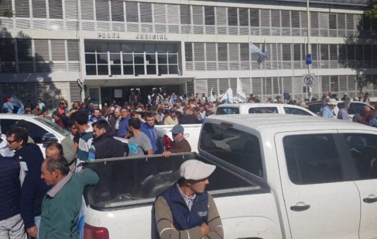 Paraná: Productores agropecuarios amenazan con vaciar las escuelas rurales para no perder hectáreas productivas