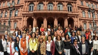 Las mujeres gobiernan sólo uno de cada diez municipios