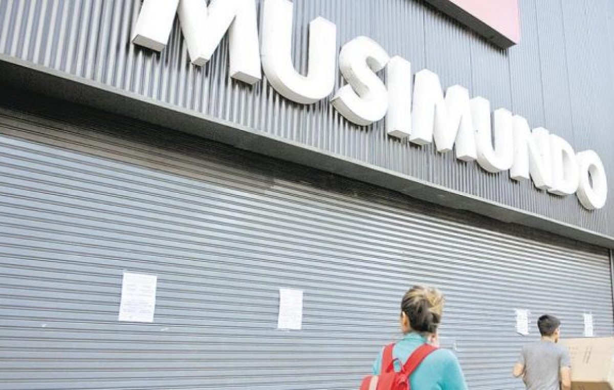 Cerró otro local de Musimundo
