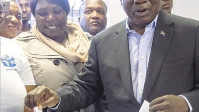 Sudáfrica votó con Ramaphosa como favorito