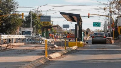 El intendente de Neuquén busca dejar grandes obras pero enfrenta varios contratiempos