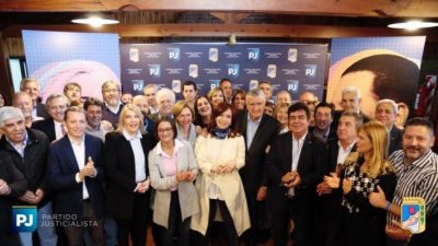 Cristina se puso “a disposición” del PJ para construir una coalición “desde el lugar que sea”