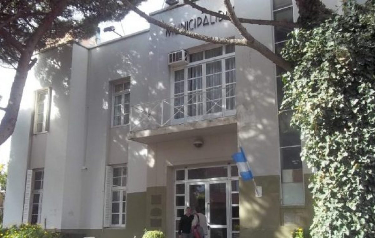 Más de 200 trabajadores de Comodoro mejorarán su situación laboral en el municipio