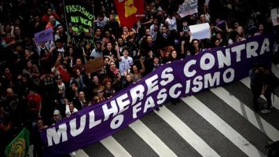 Crece el rechazo femenino contra Bolsonaro