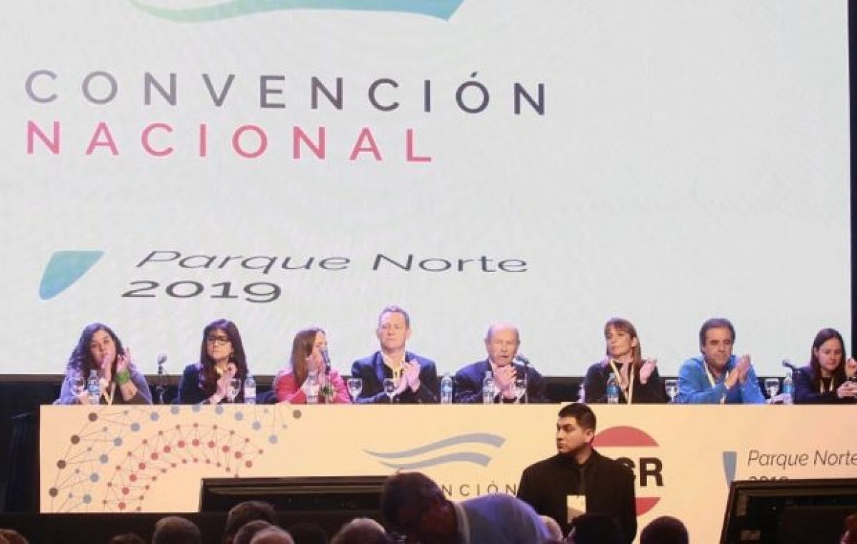 Por primera vez en 127 años, no hay ningún radical en las fórmulas presidenciales