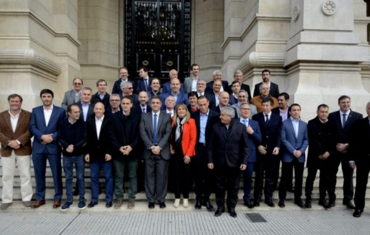 Municipios defendieron el derecho a fijar tasas ante la Corte Suprema