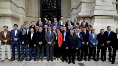 Municipios defendieron el derecho a fijar tasas ante la Corte Suprema