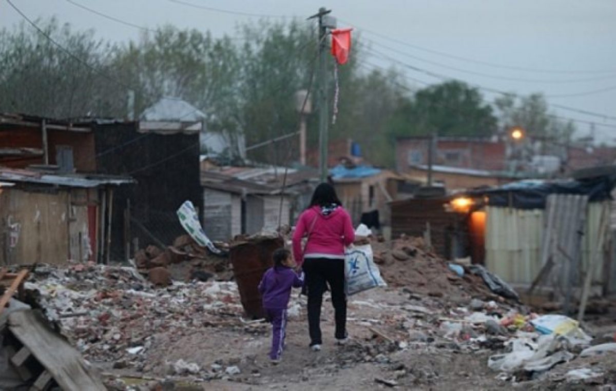 Casi la mitad de la población del conurbano bonaerense no llega a fin de mes