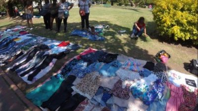 El detrás de la venta ambulante en La Plata: “Hay gente que lo único que tiene es este trabajo”