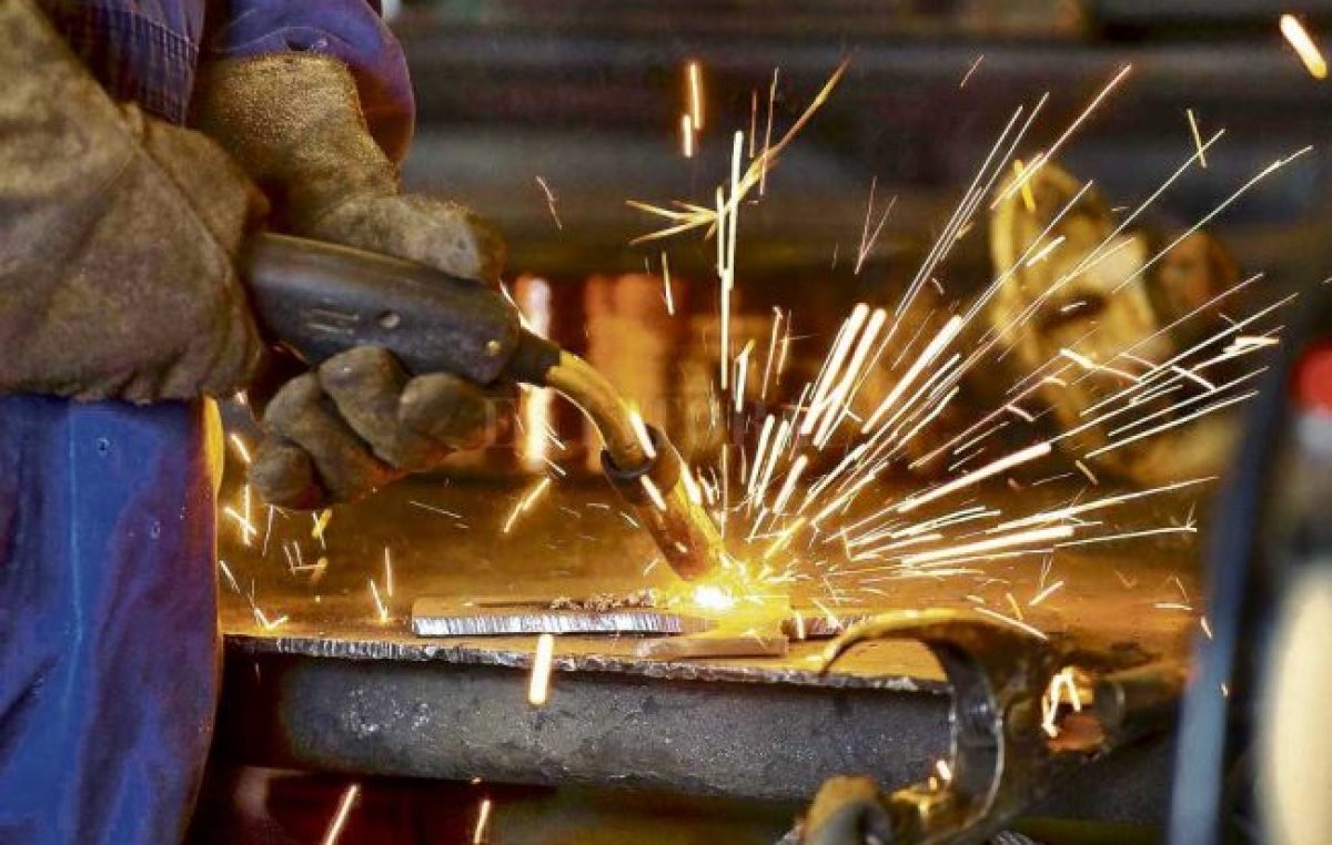 Pequeñas y medianas empresas cuestionaron los «festejos» de los mercados