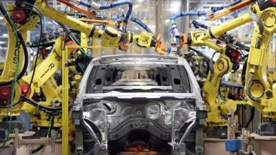 Crisis sobre ruedas: cierra una autopartista