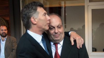 Macri habló de «libertad de prensa» en un país con 4500 periodistas despedidos bajo su gestión