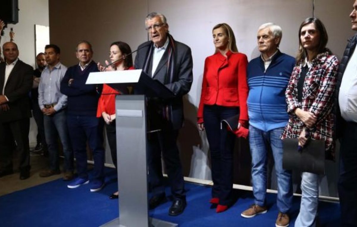 «Un peronista no puede apoyar la entrega del país»