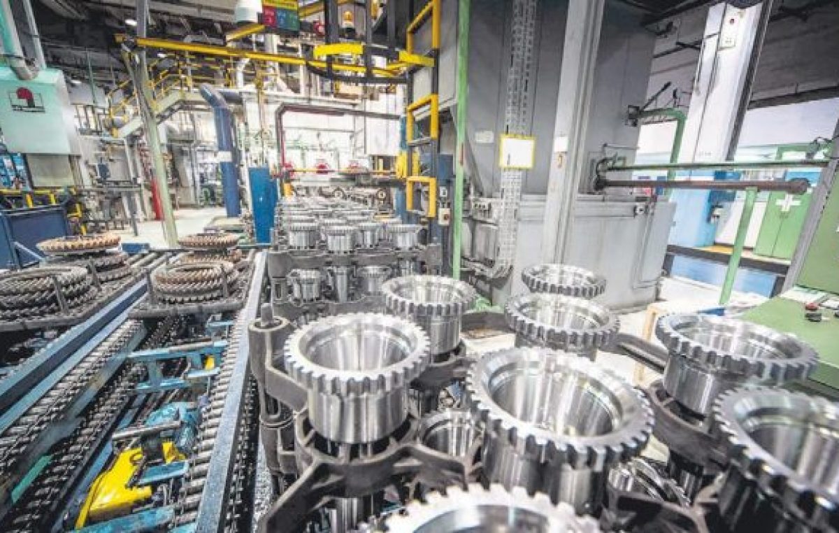 La economía cayó el 5,8 por ciento en el primer trimestre
