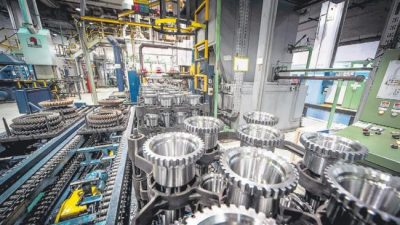 La economía cayó el 5,8 por ciento en el primer trimestre