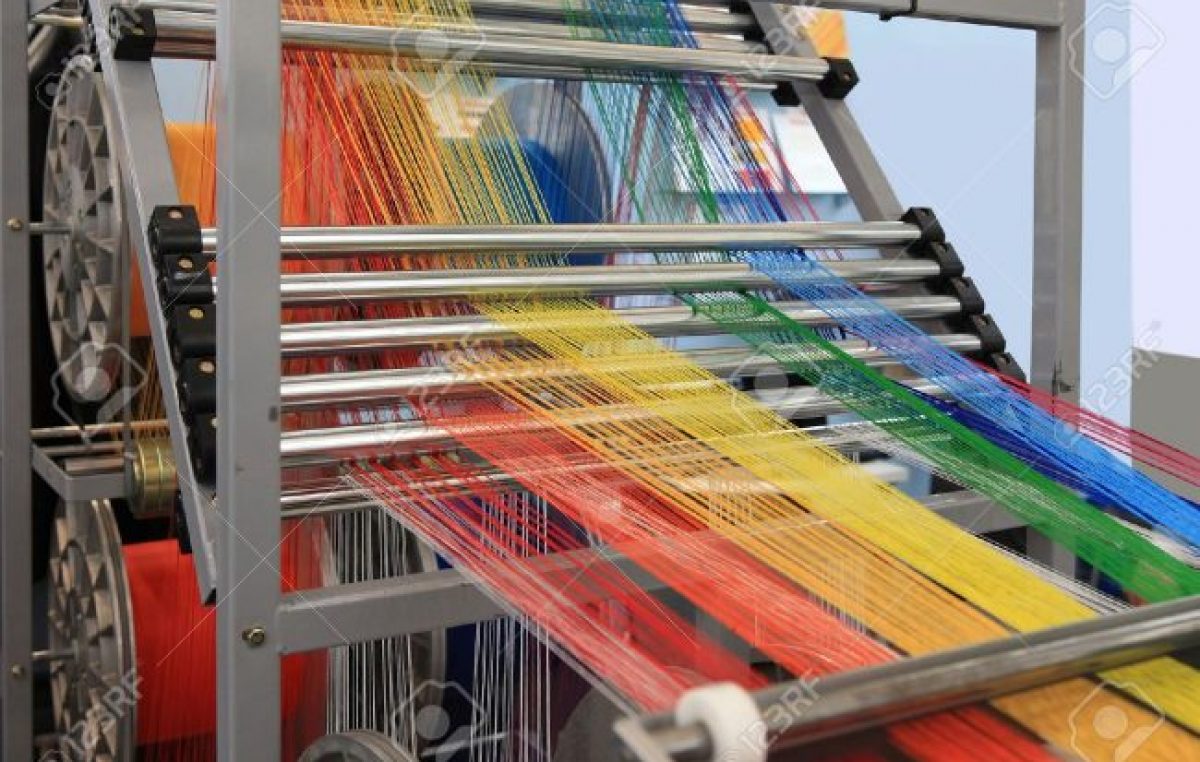 La producción nacional de ropa cayó 18,9% interanual en abril
