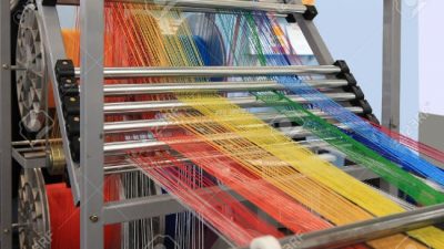 La producción nacional de ropa cayó 18,9% interanual en abril