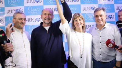 “Ciento por ciento con los Fernández”