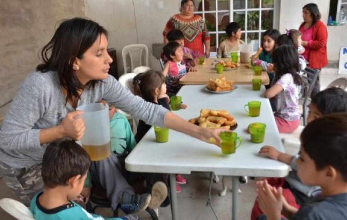 Por la crisis, crecen en un 50% los merenderos en Roca