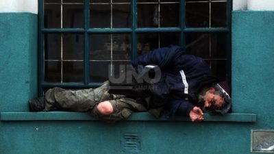 Santa Fe: Son 75 las personas que viven en situación de calle y preocupa la baja de donaciones