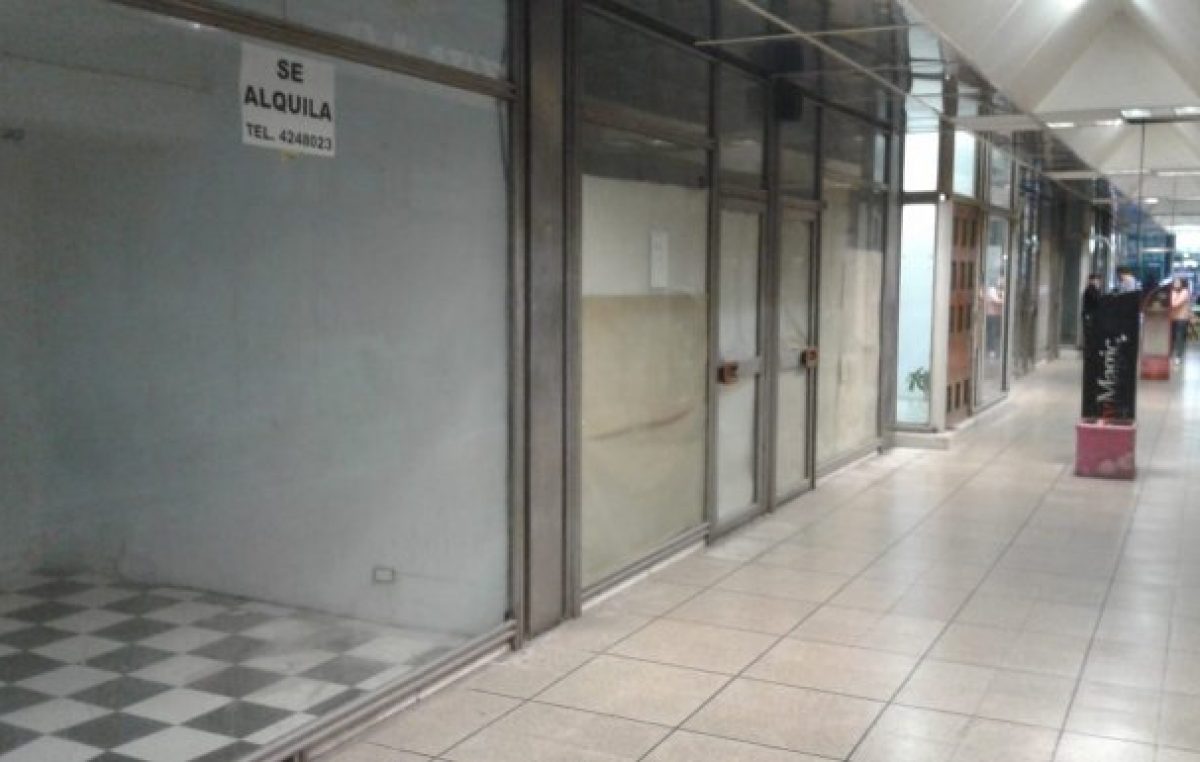 Rosario: Advierten que «el cierre de locales comerciales creció un 15 por ciento en el último año»