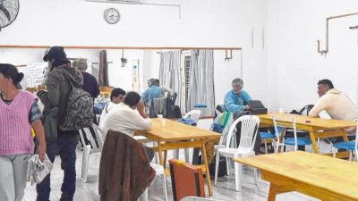 Rosario: Cerca de 50 personas por noche buscan refugio ante el intenso frío