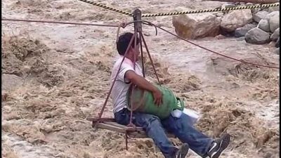 Habitantes de Angosto del Paraní viven una odisea para llegar a su pueblo