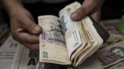 Los salarios argentinos están en el menor nivel de los últimos 10 años