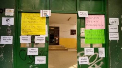 “Con frío es difícil aprender”: Siguen los reclamos por falta de gas en escuelas de La Plata