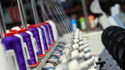 Fuerte retroceso de la industria