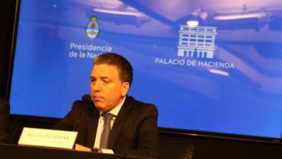 Crece el déficit fiscal por el pago de la deuda