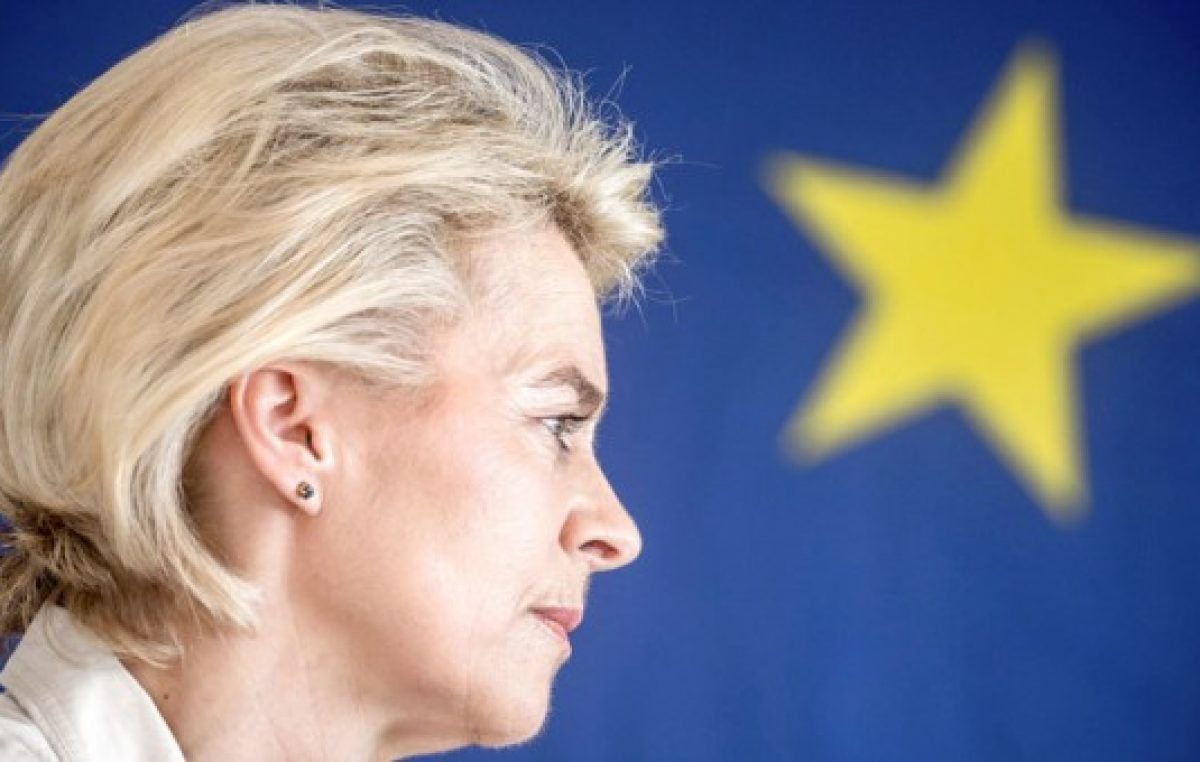 Todo el poder a la aliada de Merkel