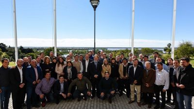 El Gobernador de Entre Ríos convocó a intendentes electos y puso a disposición las herramientas de la provincia 