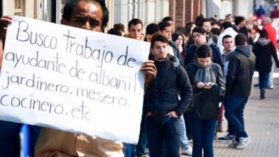 Casi el 60% de los argentinos resignaría parte de su salario sólo por temor al desempleo