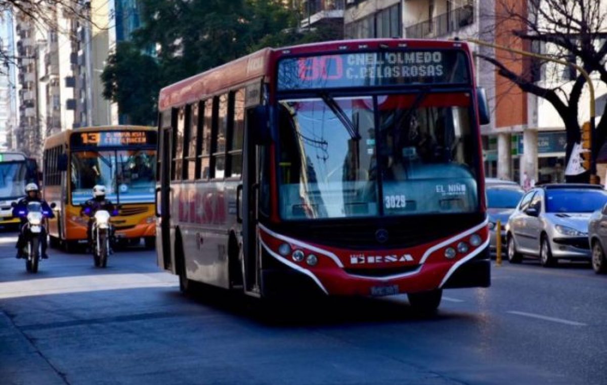 Transporte cordobés: los 2.500 millones que explican la crisis de los colectivos