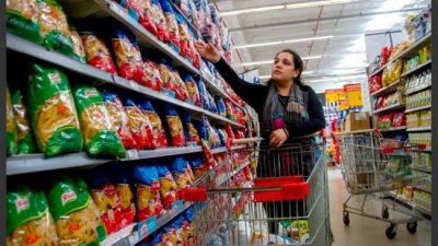 El costo de vida por las nubes: una familia tipo porteña necesitó $30.914 para no ser pobre
