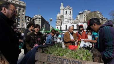 Alimentazo en la Plaza de Mayo