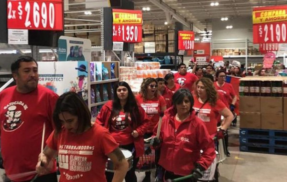 Walmart de Chile paralizado