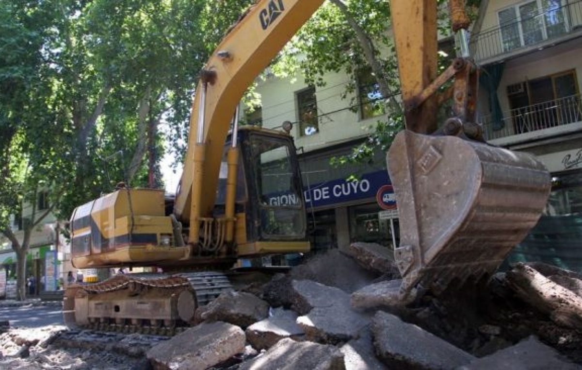 Cornejo e intendentes mendocinos se guardan sus obras para la elección local