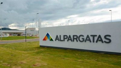 La brasileña Alpargatas abandona el negocio textil en la Argentina